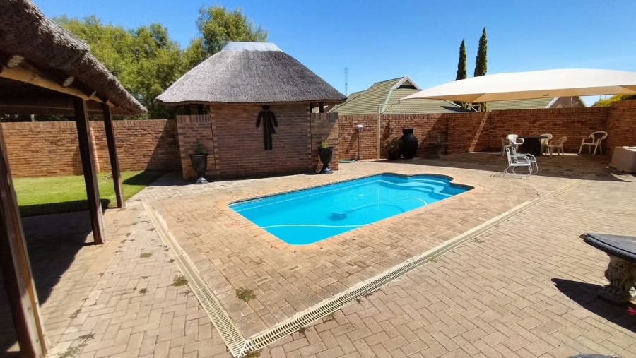3 Bedroom Property for Sale in Heuwelsig Free State